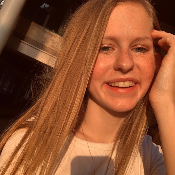 Meet your Posher, Kaitlyn - Picture 1 of 1